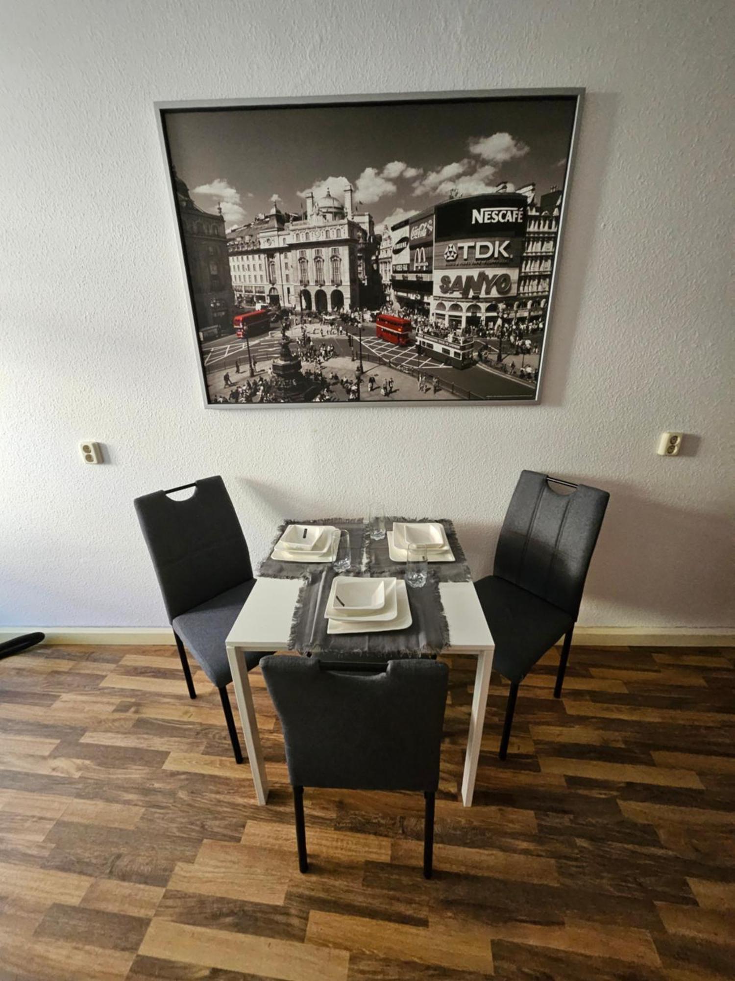 Ferienwohnung Apartment In Zittauer Stadtzentrum Innenstadt Innenring Top Lage - Wohnen Auf Zeit In Zittau - 1 Raum Wohnung المظهر الخارجي الصورة
